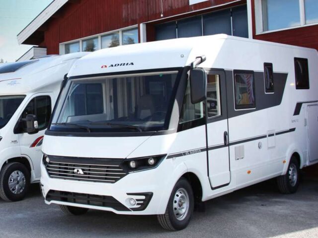 Husbilar och husvagnar i Östersund – Nygrens Fritid